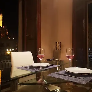 Apartment Luxury With Views To Alcazar, Cathedral And Giralda., Seville